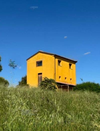 casa indipendente in vendita a Jesi in zona Mazzangrugno