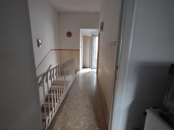 casa indipendente in vendita a Jesi
