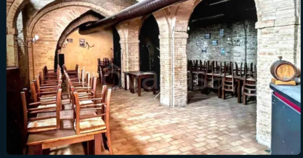 negozio in vendita a Jesi