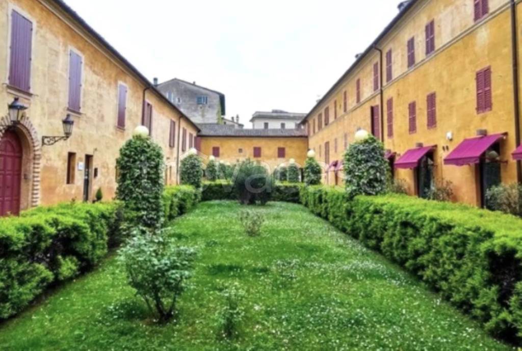 negozio in vendita a Jesi