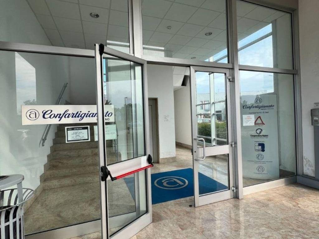 ufficio in vendita a Jesi