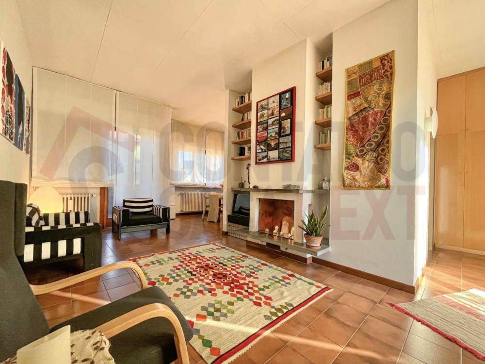casa indipendente in vendita a Jesi