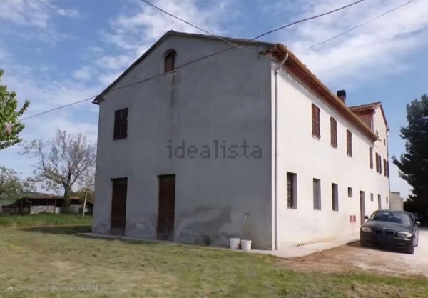casa indipendente in vendita a Jesi in zona Tabano