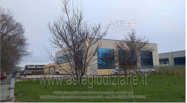 negozio in vendita a Jesi