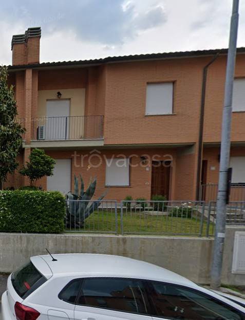 casa indipendente in vendita a Jesi