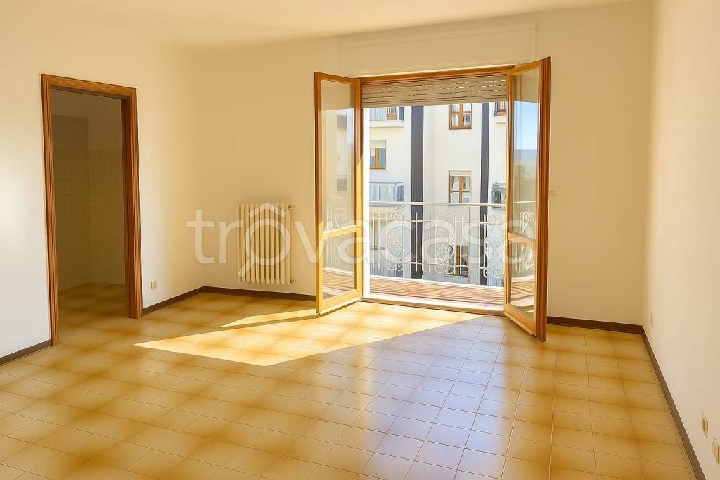 appartamento in vendita a Jesi in zona Tabano