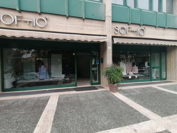 negozio in vendita a Jesi