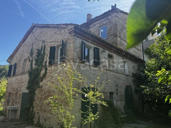 casa indipendente in vendita a Jesi