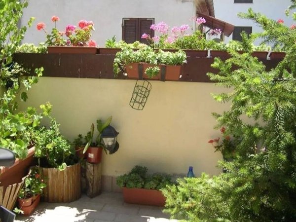 casa indipendente in vendita a Jesi