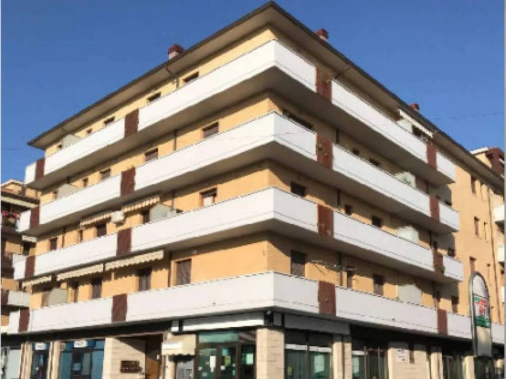 ufficio in vendita a Jesi