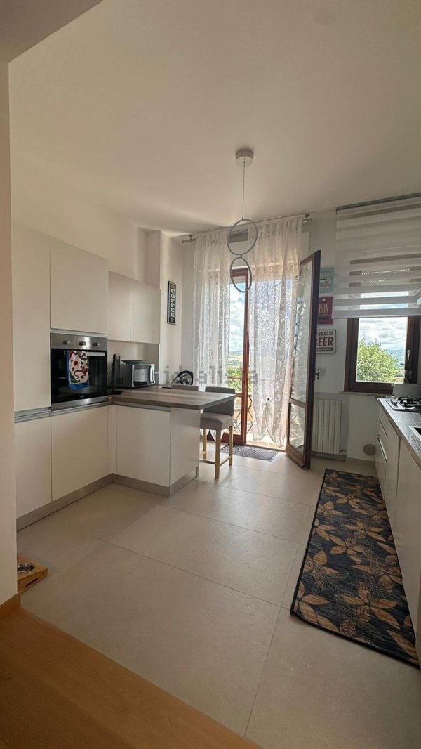 appartamento in vendita a Jesi in zona Tabano