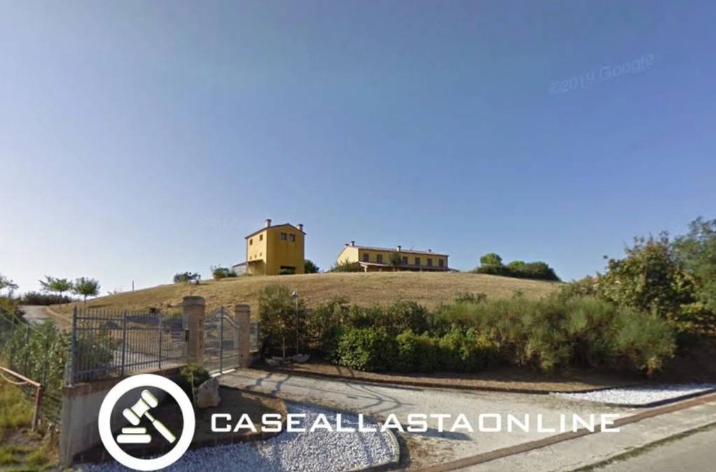 casa indipendente in vendita a Jesi in zona Mazzangrugno