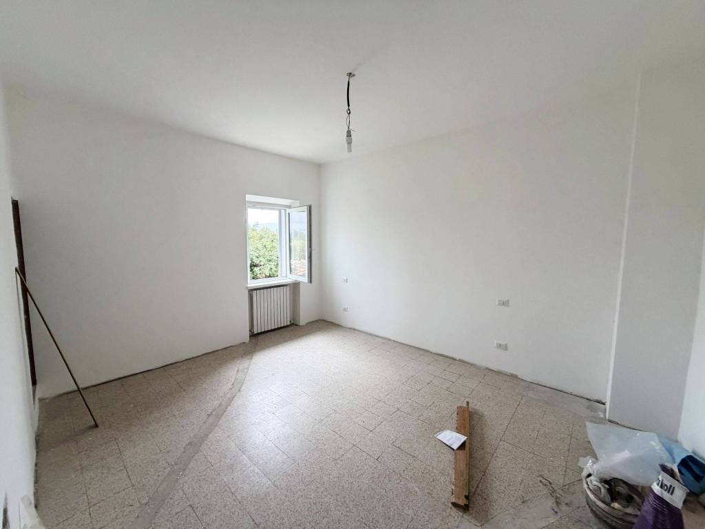 casa indipendente in vendita a Jesi in zona Tabano
