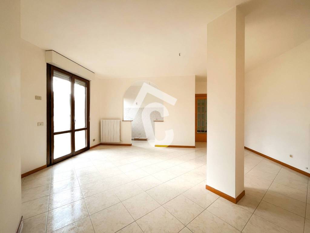appartamento in vendita a Jesi in zona Santa Lucia