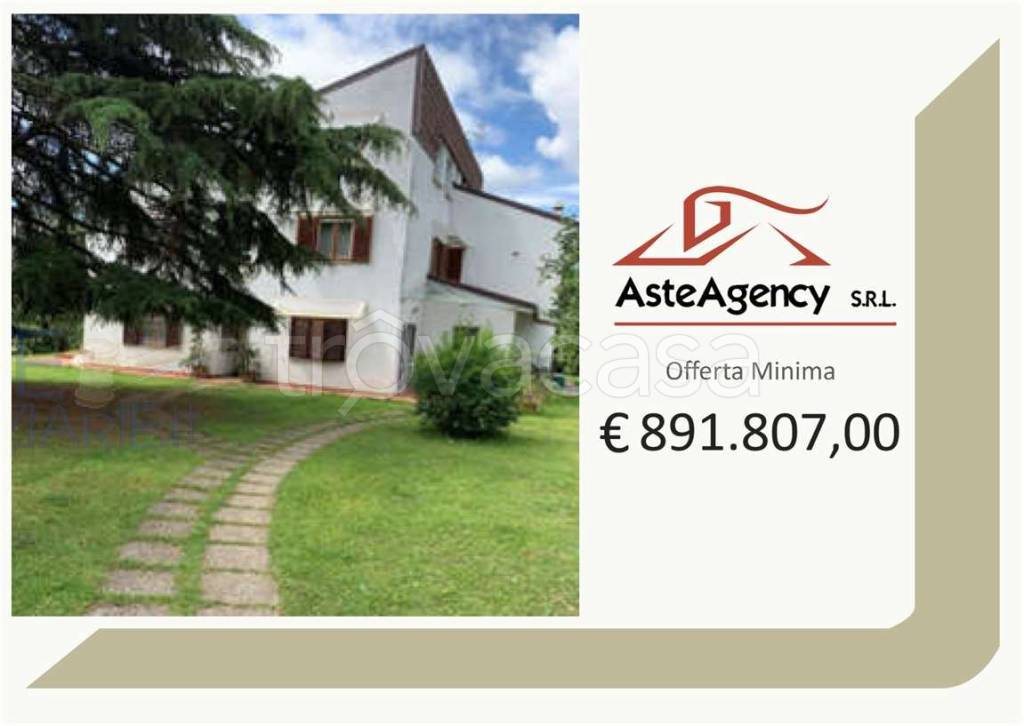 casa indipendente in vendita a Jesi