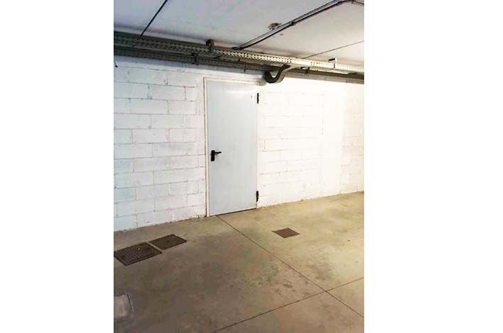 locale commerciale in vendita a Jesi