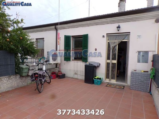 casa semindipendente in vendita a Jesi