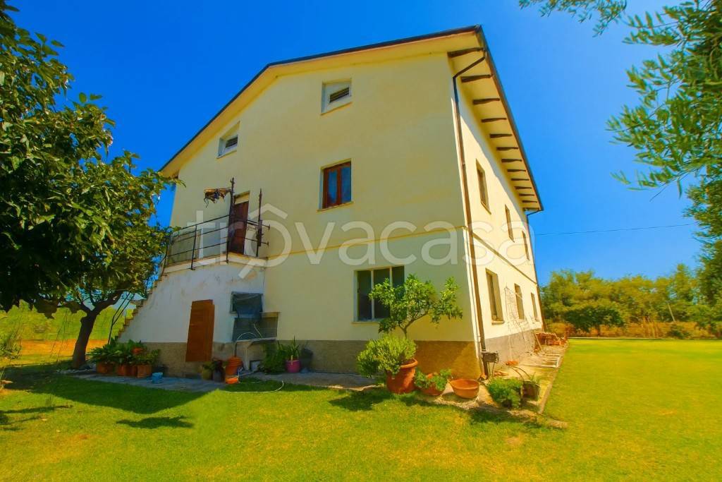 casa indipendente in vendita a Jesi