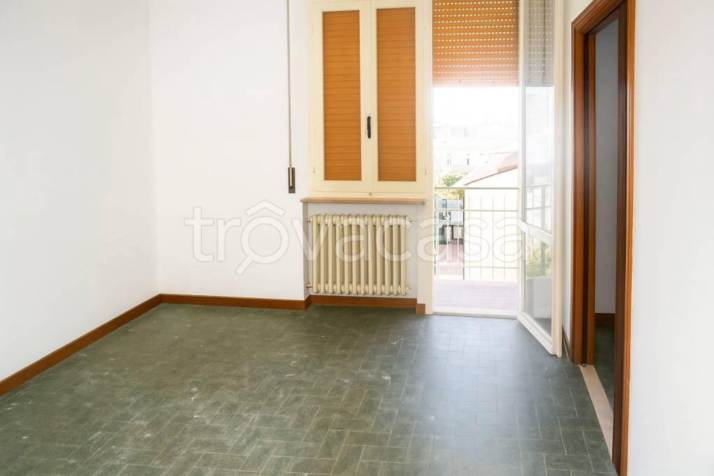 appartamento in vendita a Jesi in zona Santa Lucia