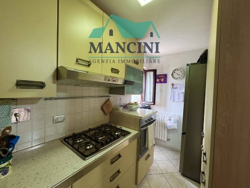 casa indipendente in vendita a Jesi in zona Santa Lucia