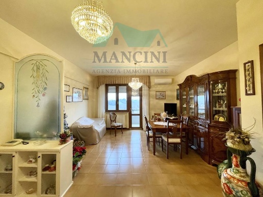 appartamento in vendita a Jesi in zona Tabano