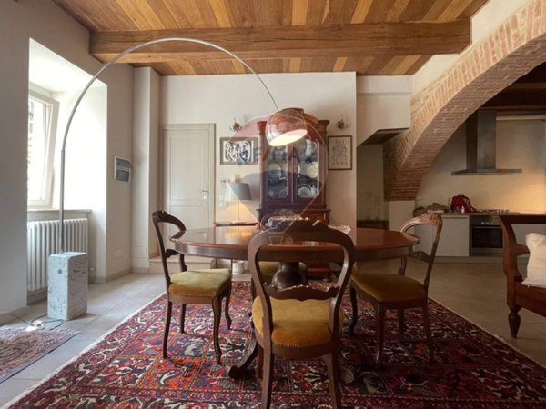 casa indipendente in vendita a Jesi