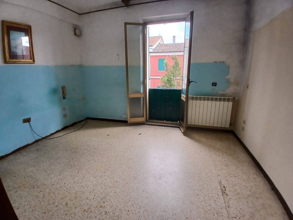 casa indipendente in vendita a Jesi in zona Tabano