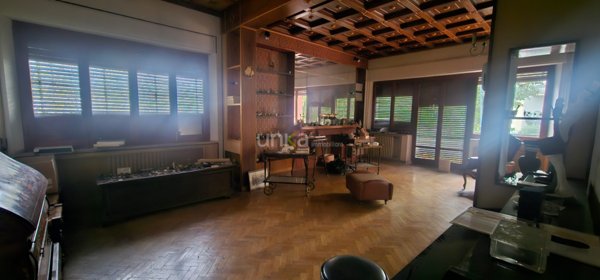 casa indipendente in vendita a Jesi