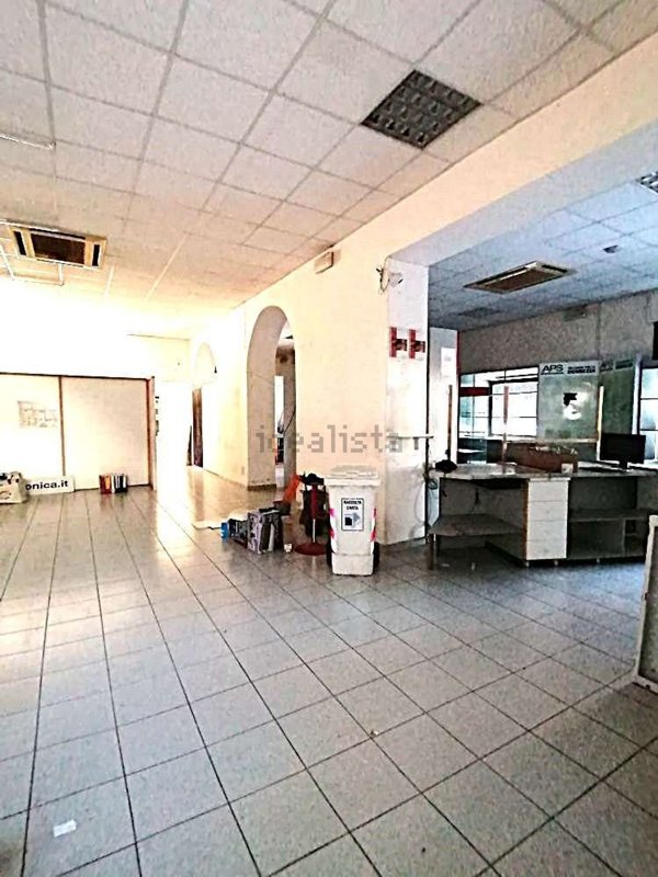 trivano in vendita a Jesi