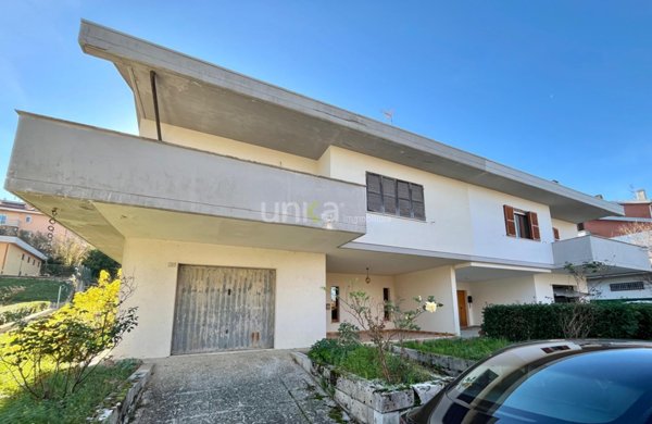 appartamento in vendita a Jesi