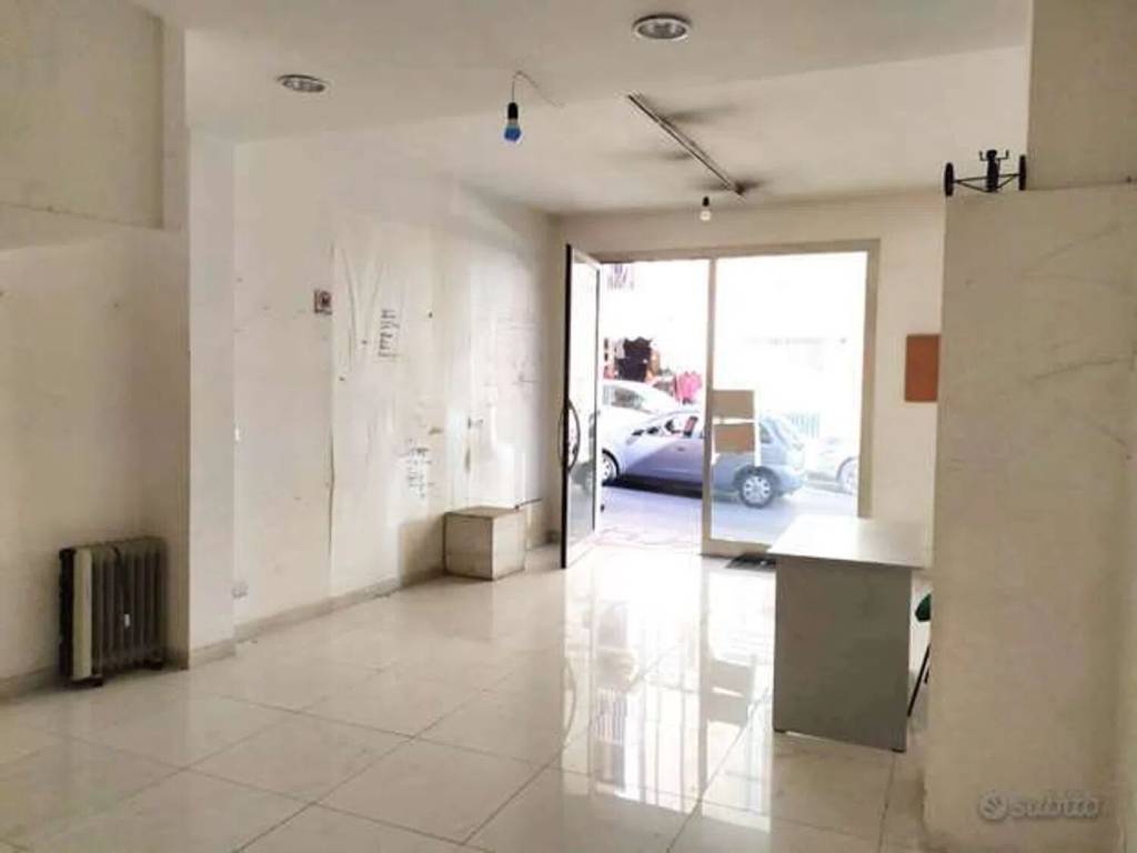 negozio in vendita a Jesi