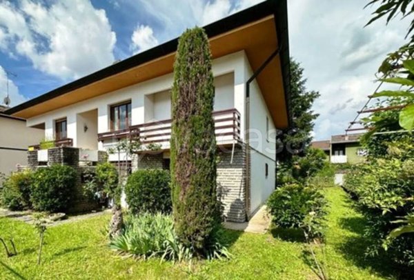 casa indipendente in vendita a Jesi