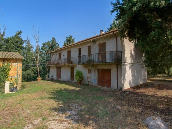 casa indipendente in vendita a Jesi in zona Tabano