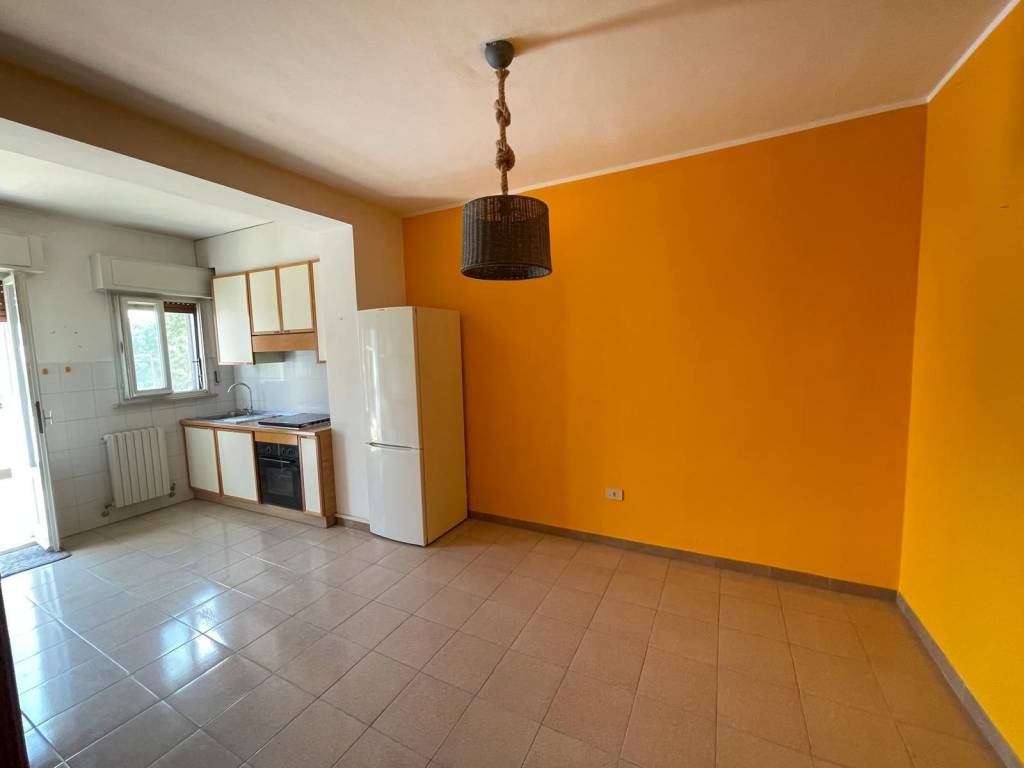 casa indipendente in vendita a Jesi