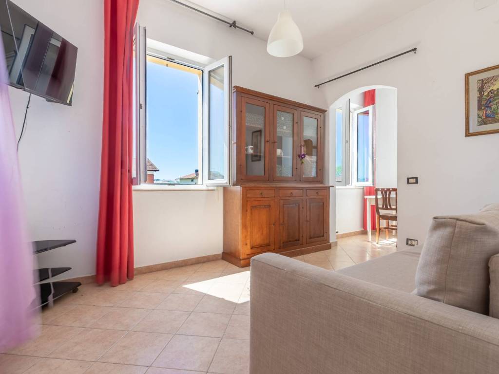 casa indipendente in vendita a Jesi