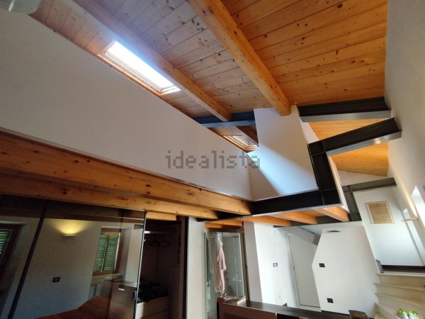 casa indipendente in vendita a Jesi