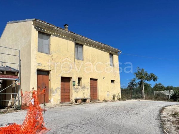 casa indipendente in vendita a Jesi in zona Santa Lucia