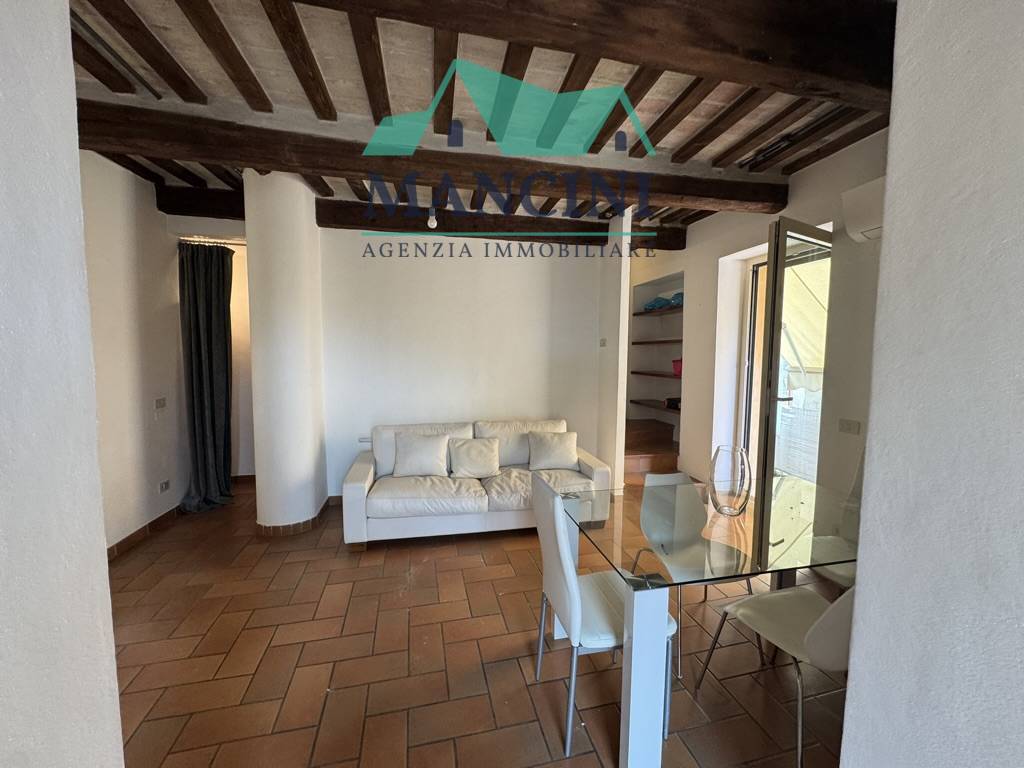 casa indipendente in vendita a Jesi