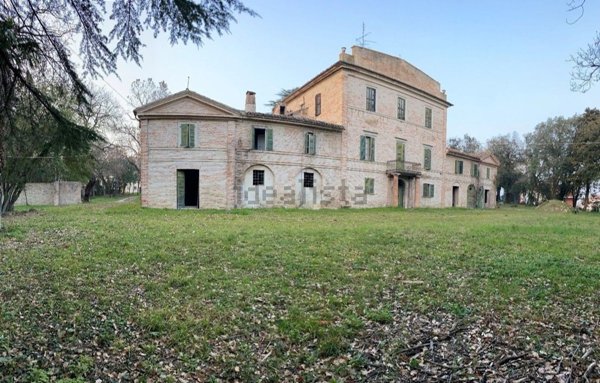 villa in vendita a Jesi