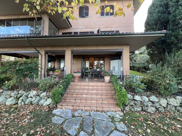 appartamento in vendita a Jesi in zona Tabano