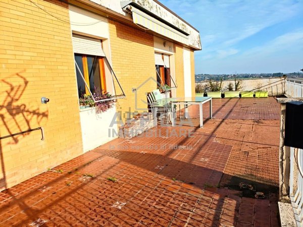 appartamento in vendita a Jesi