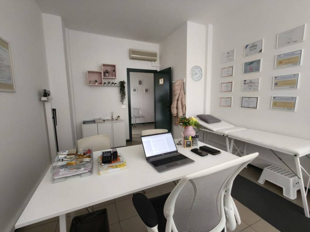 ufficio in vendita a Jesi