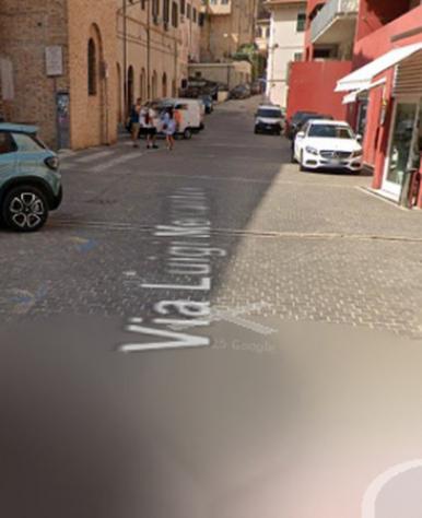 negozio in vendita a Jesi