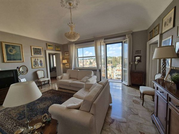 casa indipendente in vendita a Jesi