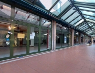locale commerciale in vendita a Jesi
