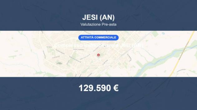 casa indipendente in vendita a Jesi