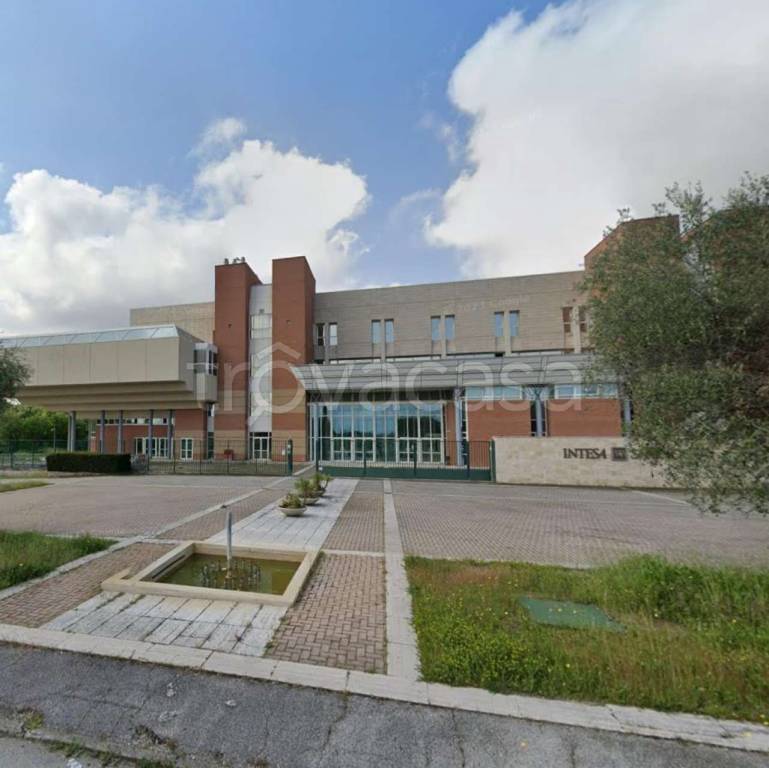 negozio in vendita a Jesi