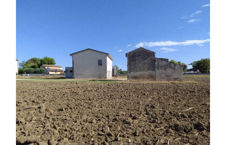casa indipendente in vendita a Jesi
