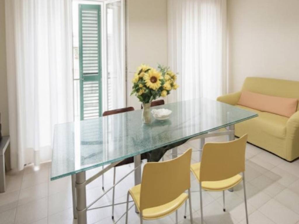 casa indipendente in vendita a Jesi in zona Tabano