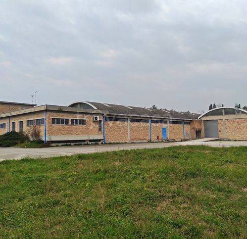 capannone in vendita a Jesi